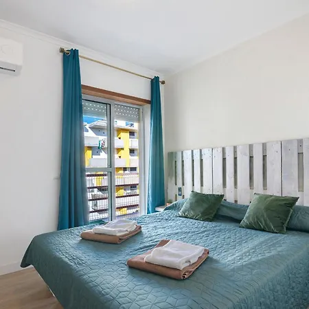 Apartman Barbecue And - 200m Away Armação de Pêra