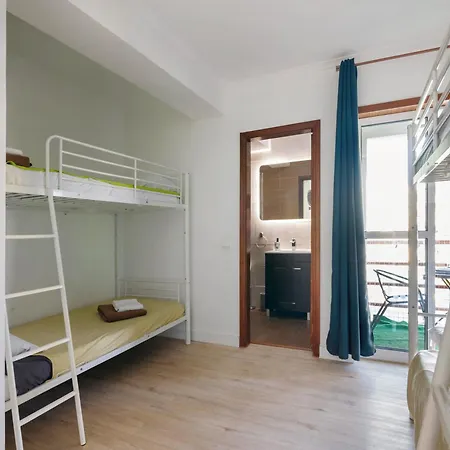 Barbecue And - 200m Away