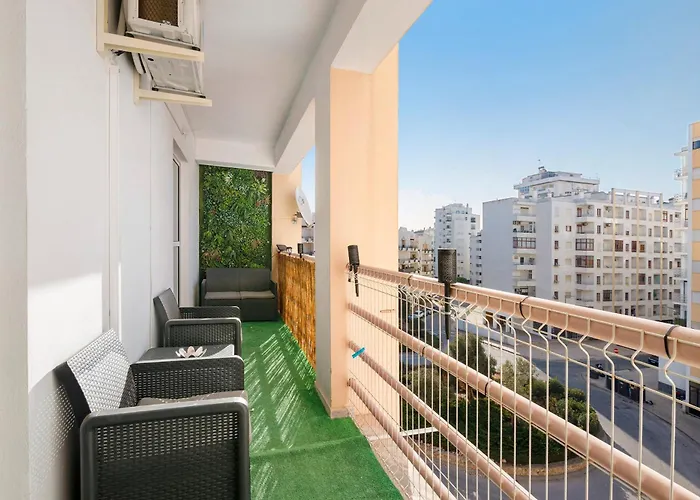 Barbecue And - 200m Away * Armação de Pêra