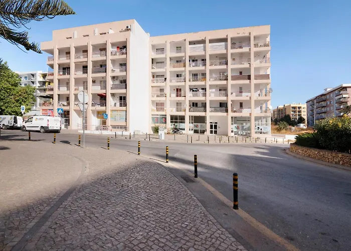 Barbecue And - 200m Away * Armação de Pêra